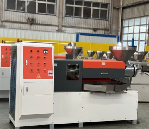 榨油機(jī)出餅：薄≠多，科學(xué)出油有講究